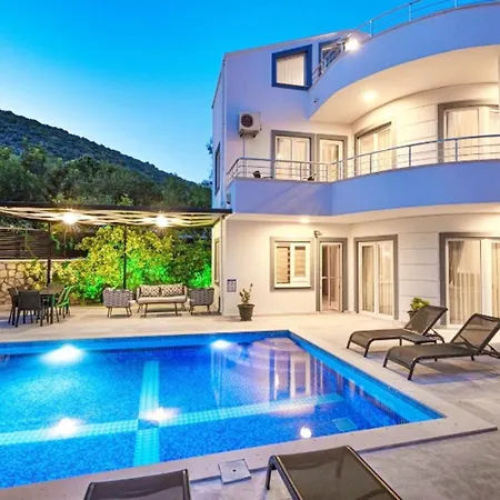 别墅 3 Bedroom - 3268 *